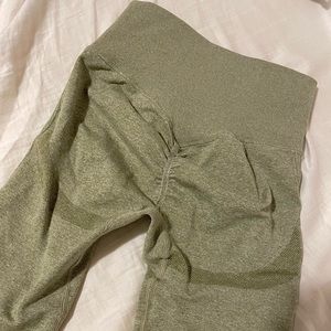 green butt scrunch leggings